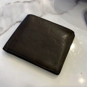 COACH men’s grey leather wallet with C pattern. Worn but in good shape.